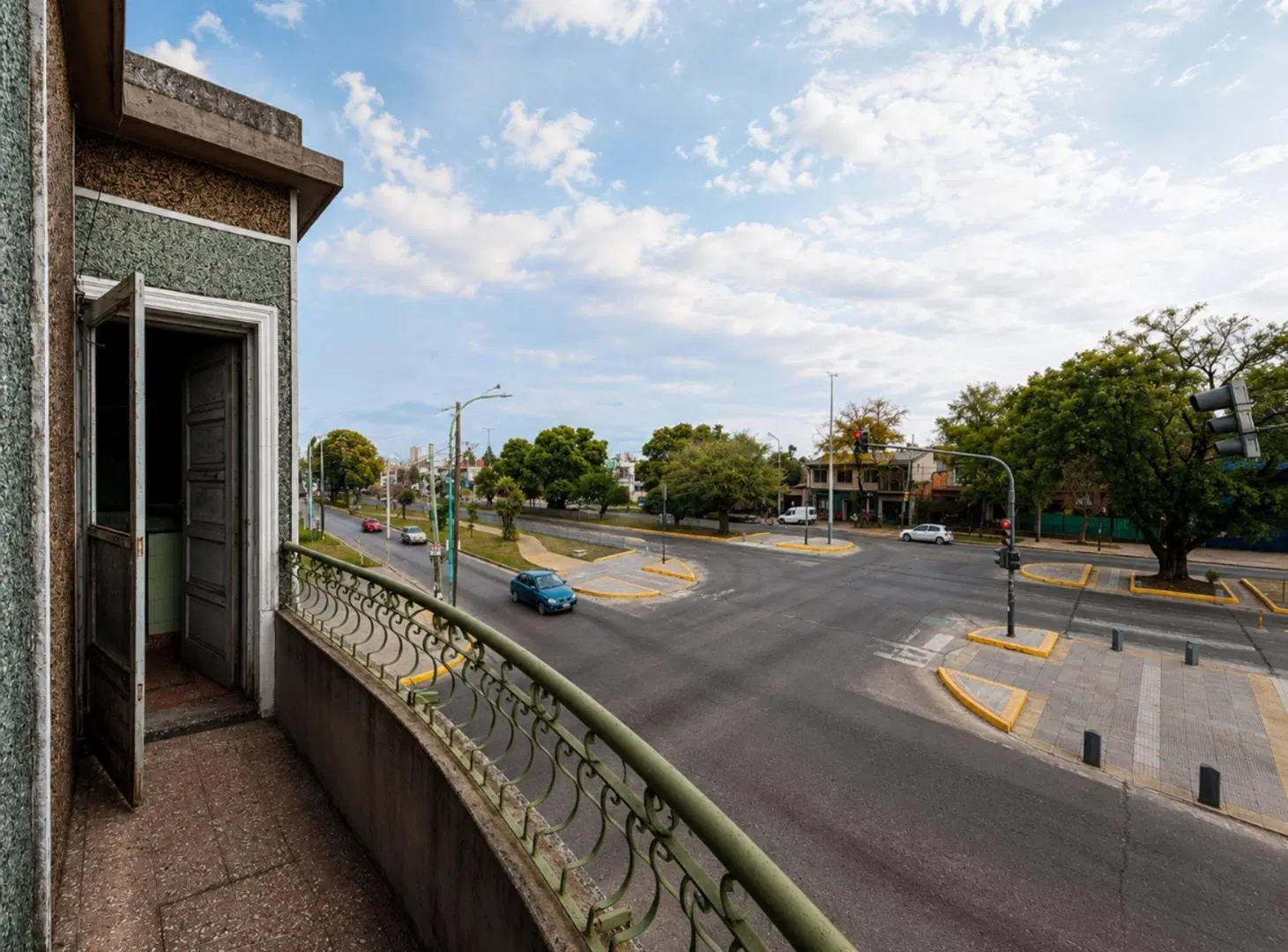 VENTA CASA 4 AMB LOCALES GARAGE 416 M2 F. VARELA 4