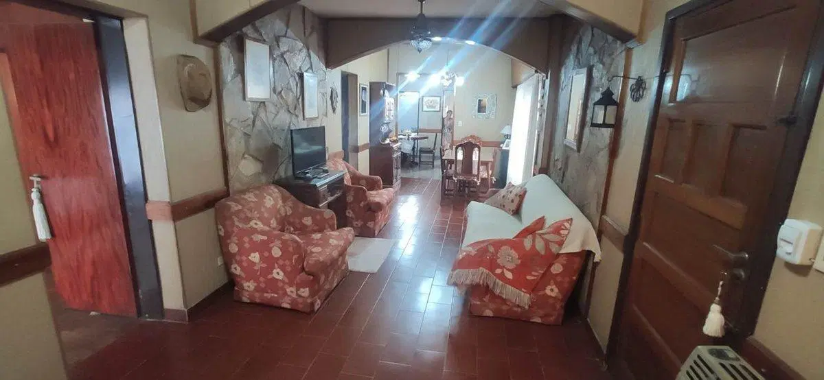 VENTA SARANDI CASA 3 HABITACIONES COCHERA Y JARDIN 2