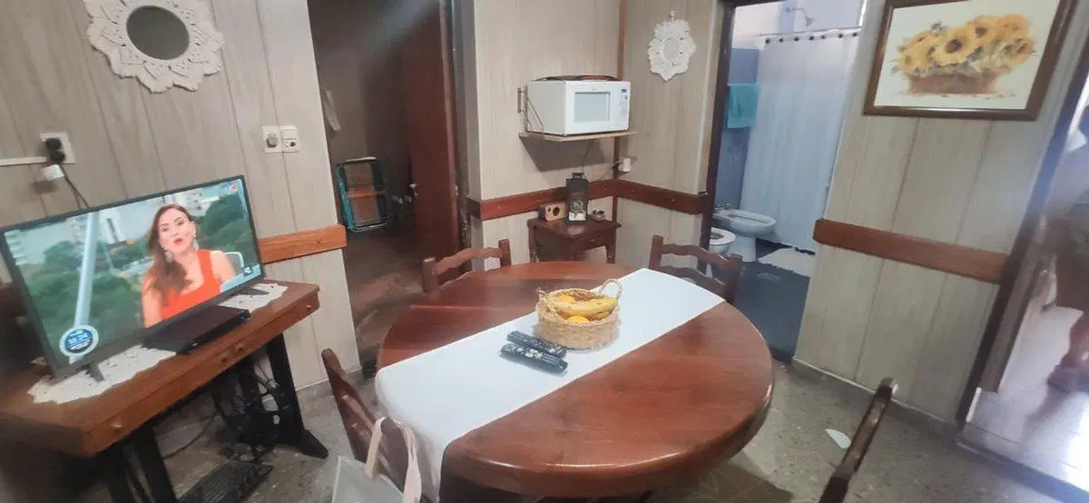 VENTA SARANDI CASA 3 HABITACIONES COCHERA Y JARDIN 8