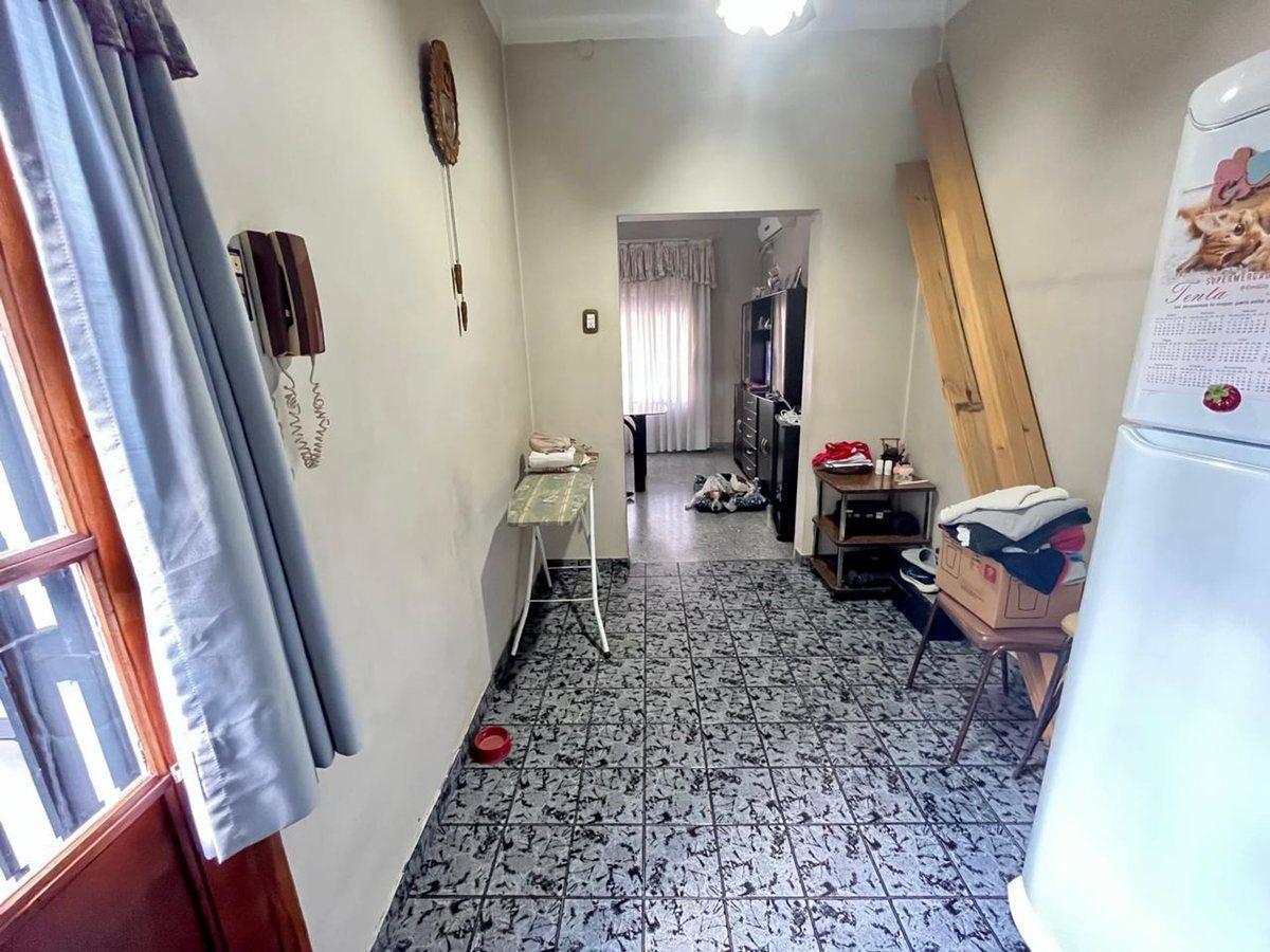 Foto de VENTA CASA 3 AMBIENTES LANUS PATIO, imagen 4