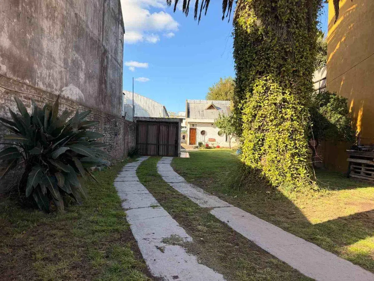 VENTA CASA 4 AMB LOTE 10X50 LONGCHAMPS 2