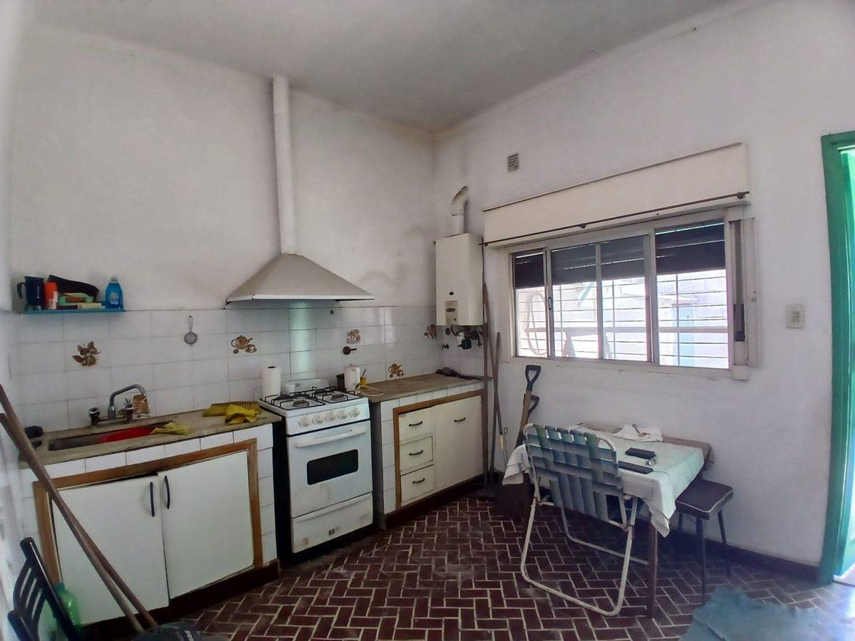 Foto de VENTA CHALET Y DPTO EN LOMAS DE ZAMORA/Oportunidad, imagen 3