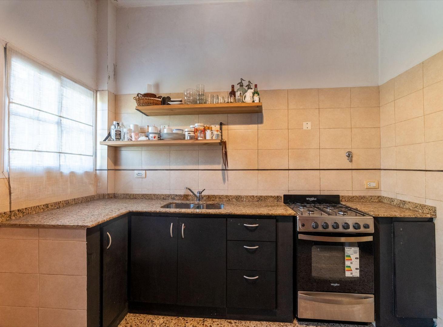 Foto de VENTA CASA 3 AMBIENTES QUILMES APTO CREDITO, imagen 1
