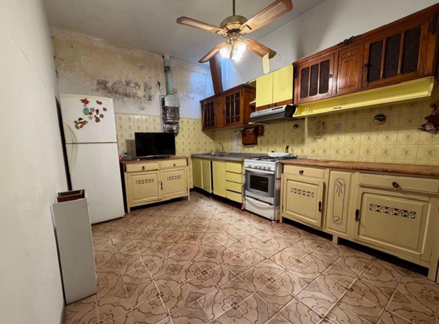Foto de VENTA CASA MULTIFAMILIAR EN SARANDI LOTE 8.66x44.9, imagen 3