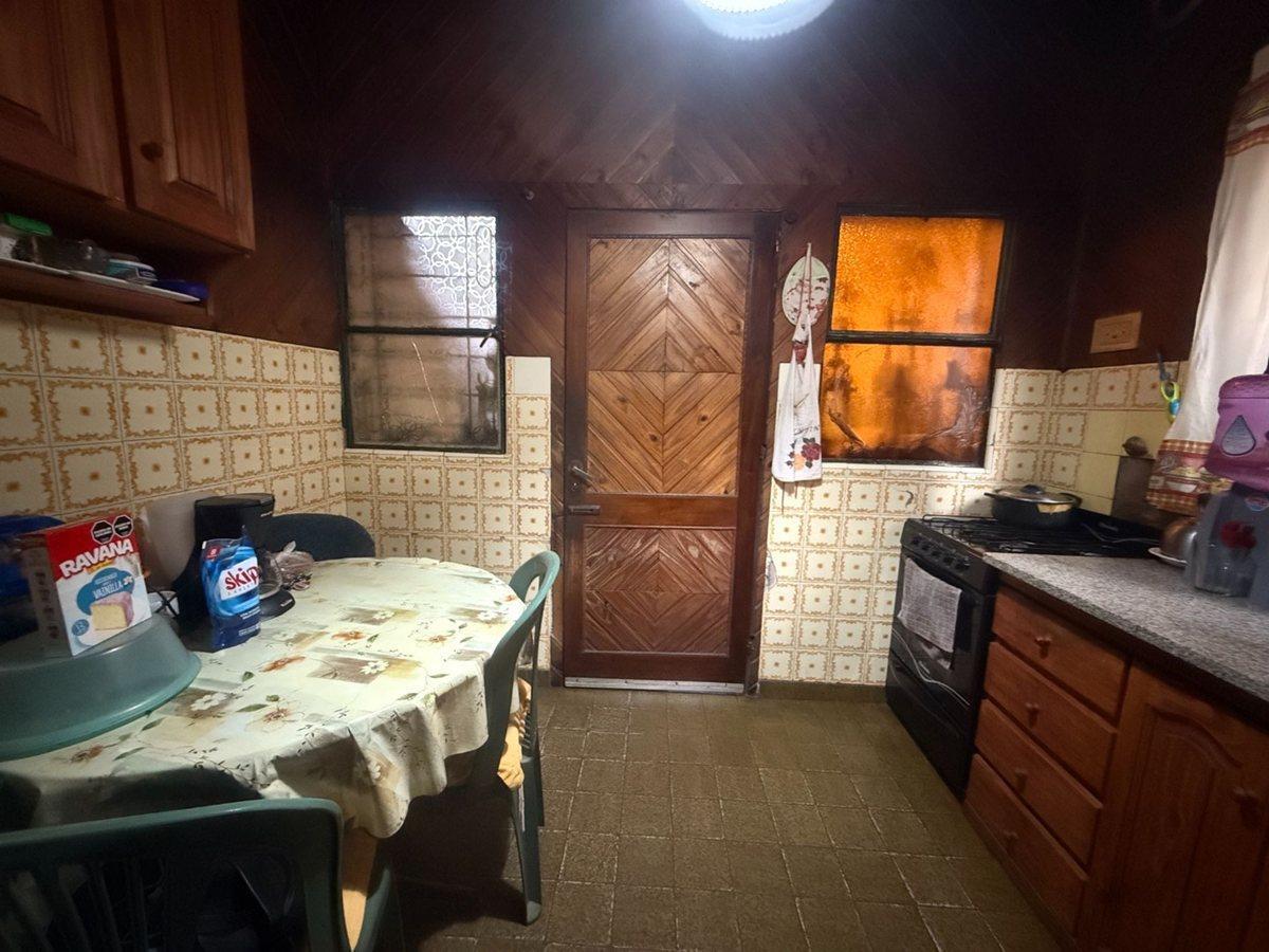 Foto de VENTA CASA 3 AMBIENTE WILDE COCHERA JARDIN, imagen 4