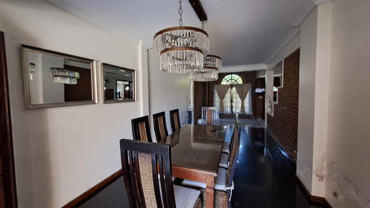 Foto de venta casa 4 ambientes con jardín quincho y pileta, imagen 4