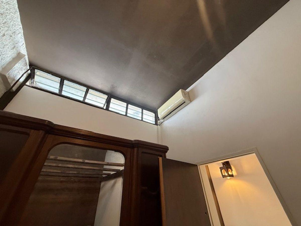 Foto de VENTA DE CASA 3 AMBIENTES CON GALPON EN SARANDI, imagen 2