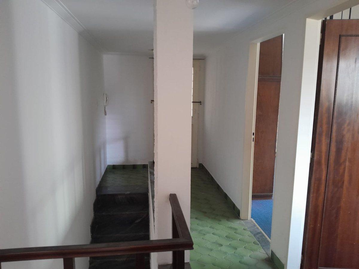 Foto de VENTA DE PH 4 DORMITORIOS EN SARANDI, imagen 5