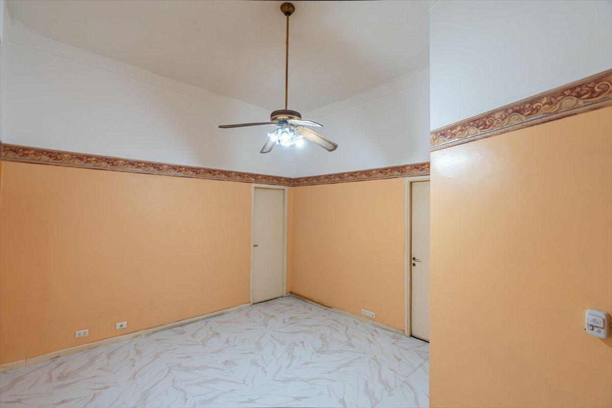 Foto de VENTA DEPARTAMENTO 2 AMBIENTES CON PATIO BARRACAS, imagen 1