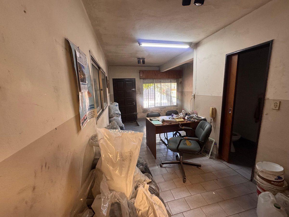 Foto de GALPON EN ALQUILER SARANDI, imagen 2