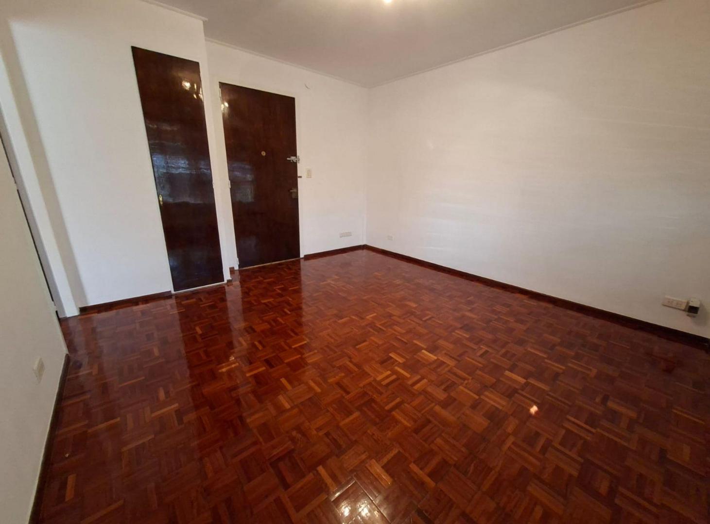 Foto de VENTA DEPARTAMENTO 3 AMBIENTES AVELLANEDA BALCON, imagen 1