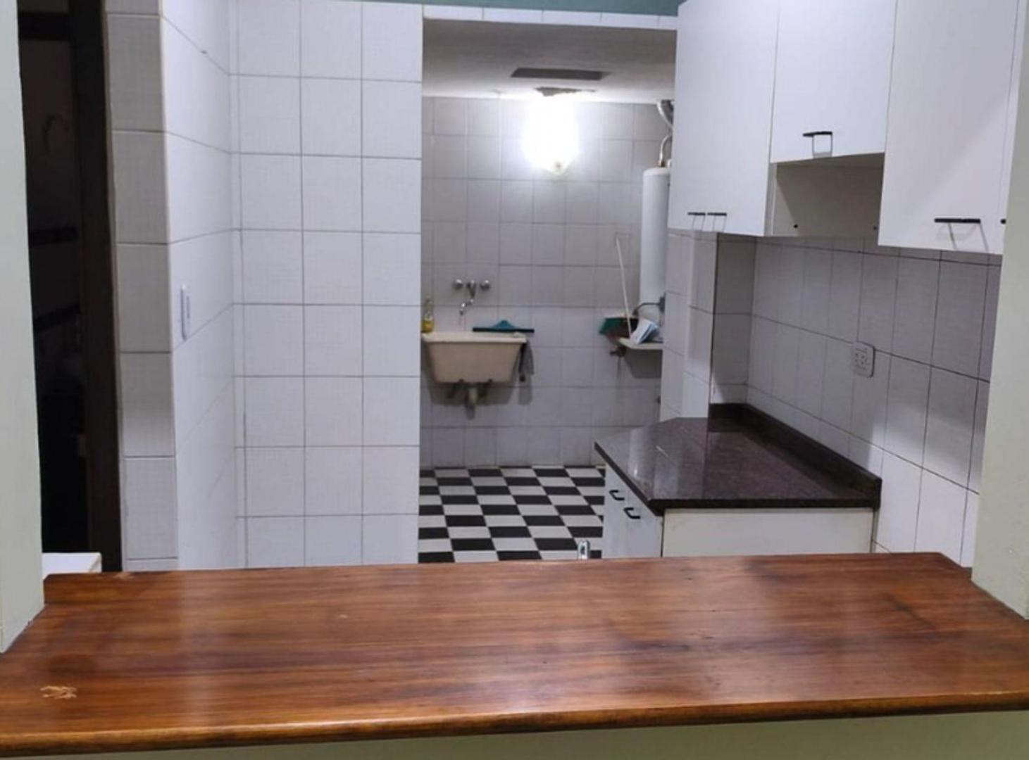 Foto de VENTA DEPARTAMENTO 2 AMBIENTES BARRACAS PB, imagen 1