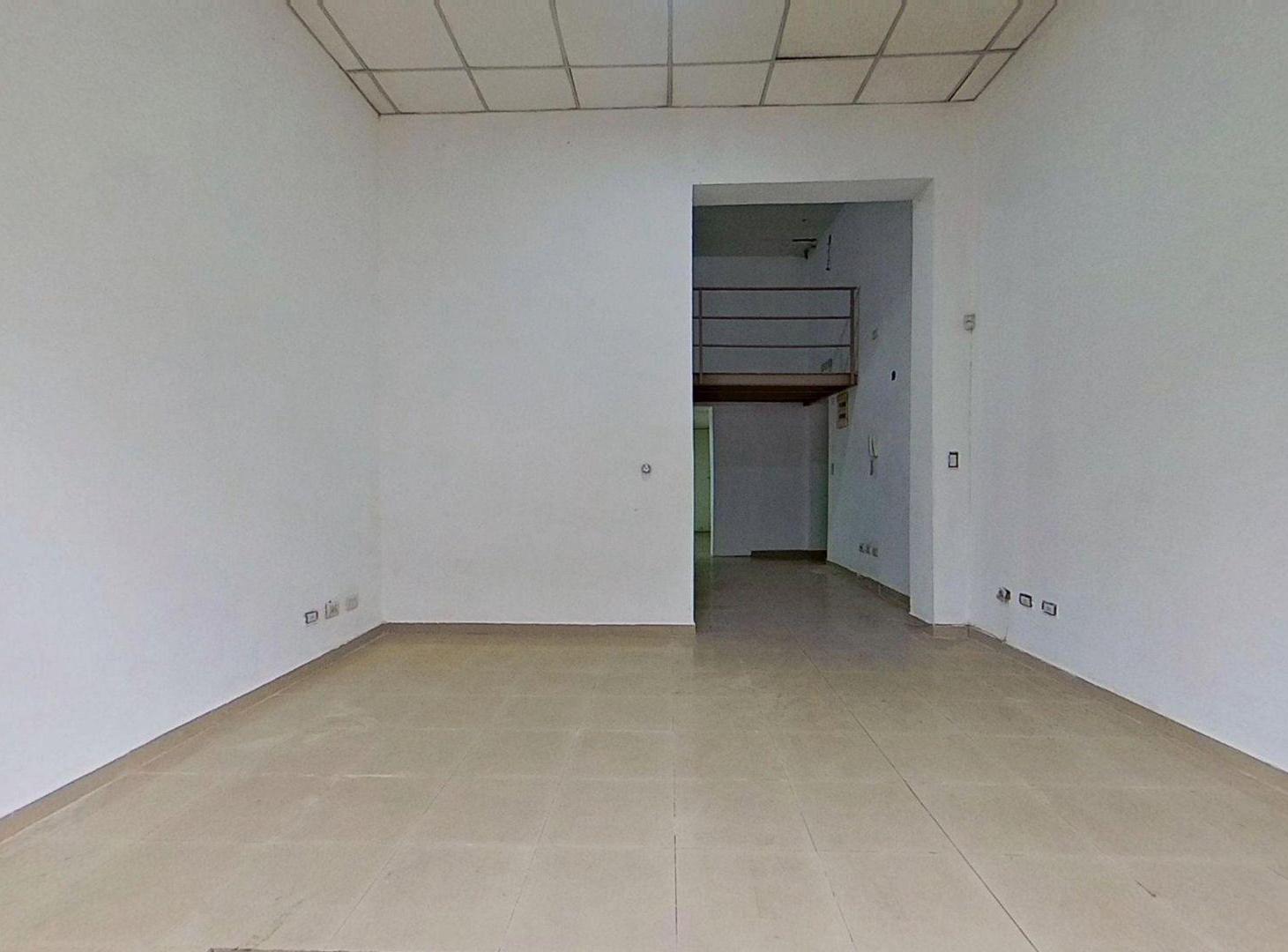 Foto de VENTA LOCAL CON ENTREPISO EN VILLA CRESPO, imagen 3