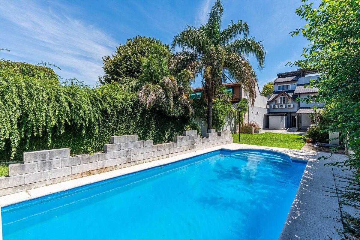 Foto de VENTA CASA 5 AMBIENTES CON PILETA RAMOS MEJIA, imagen 1