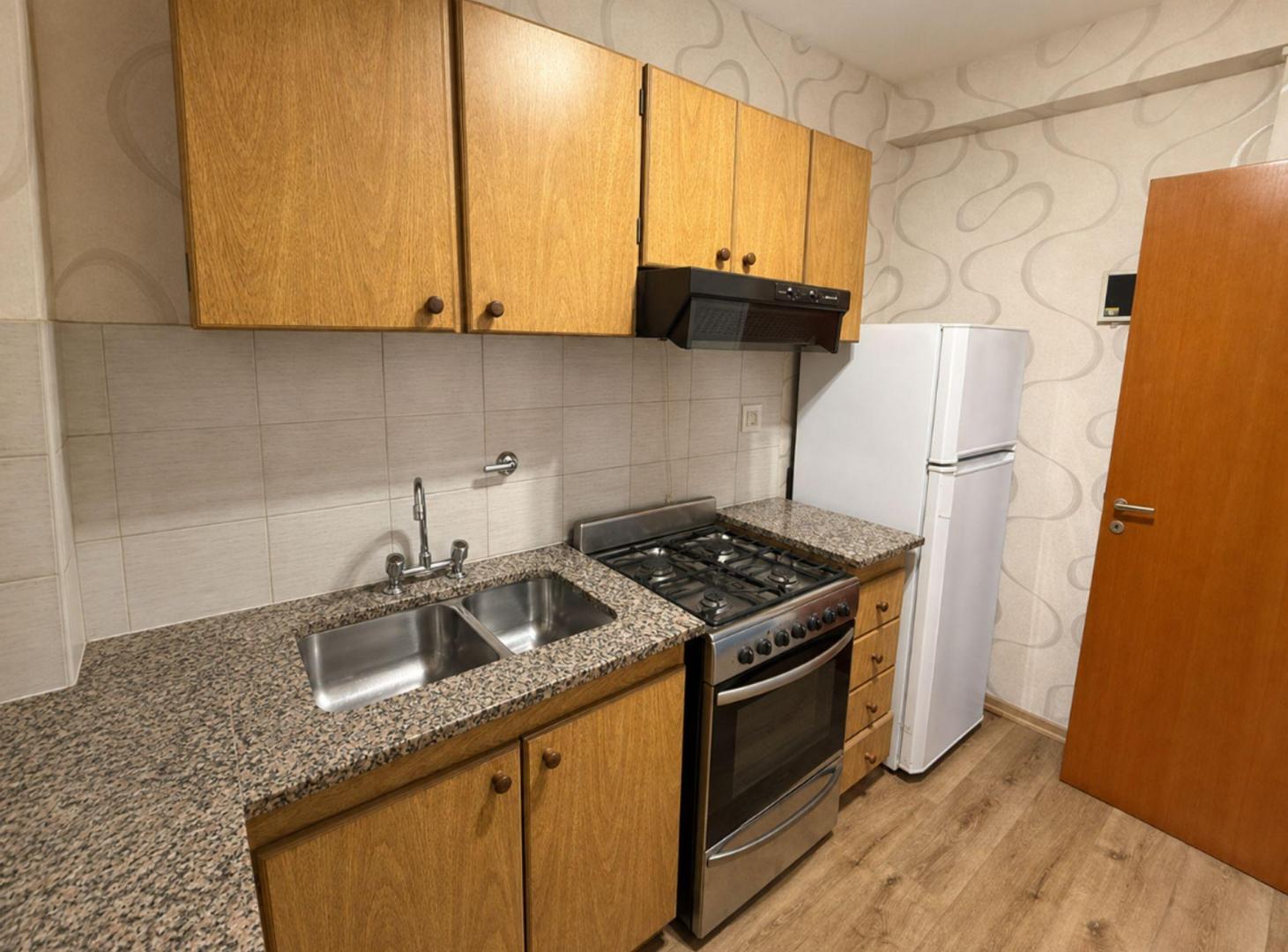 Foto de VENTA DEPTO 3 AMBIENTES WILDE COCHERA APTO CREDITO, imagen 3