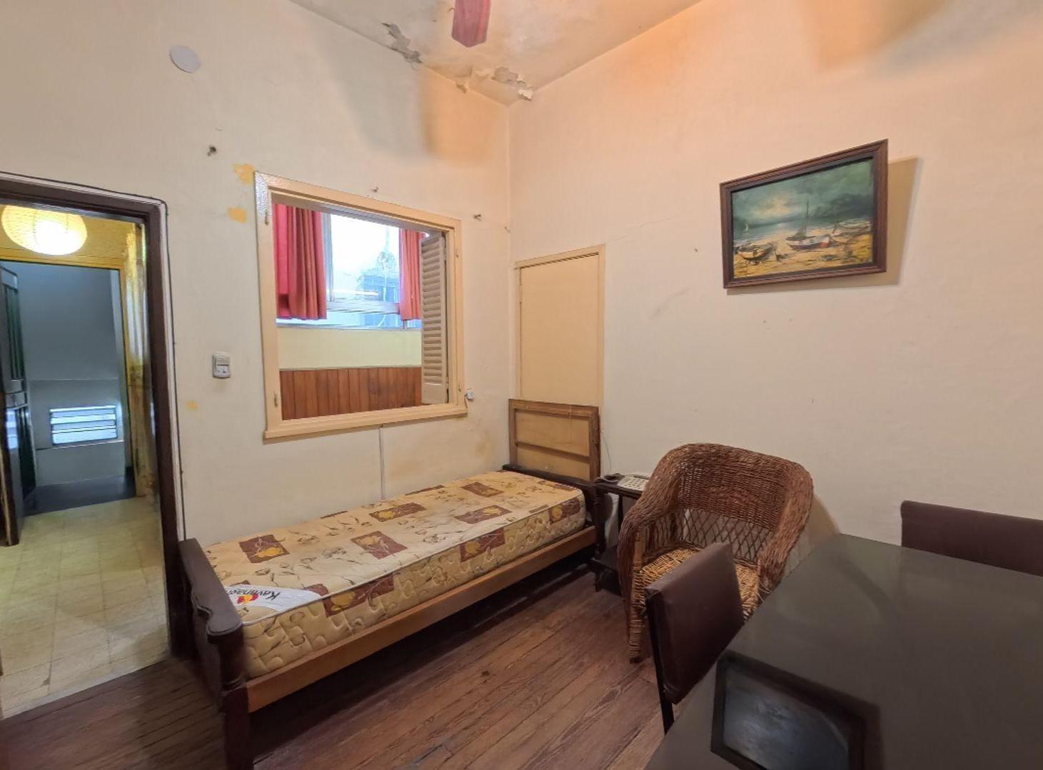Foto de Venta PH 3 Amb a Reciclar Terraza CABA zona UADE, imagen 2
