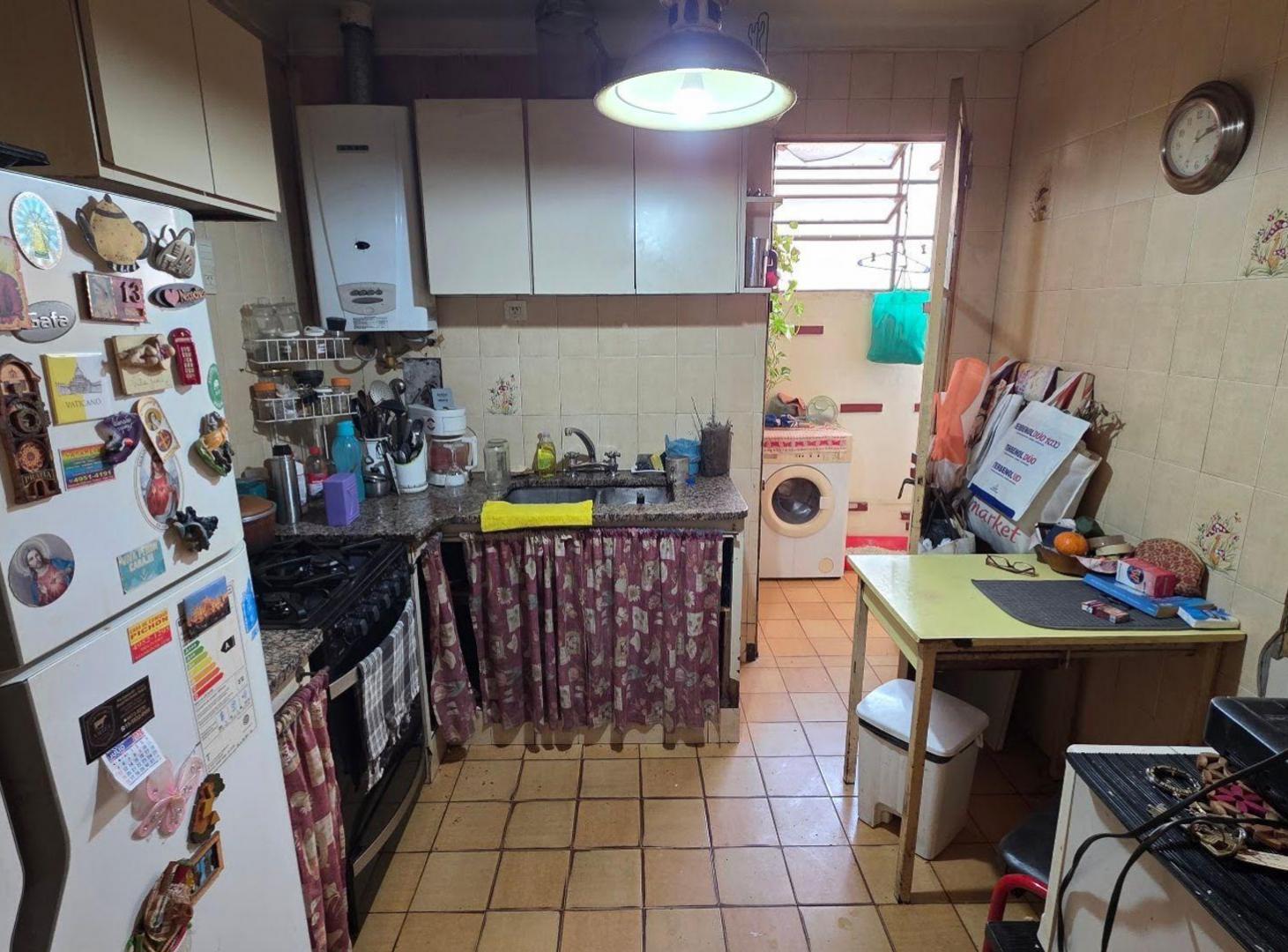 Foto de VENTA DEPARTAMENTO 3 AMBIENTES FLORESTA + HAB SERV, imagen 3