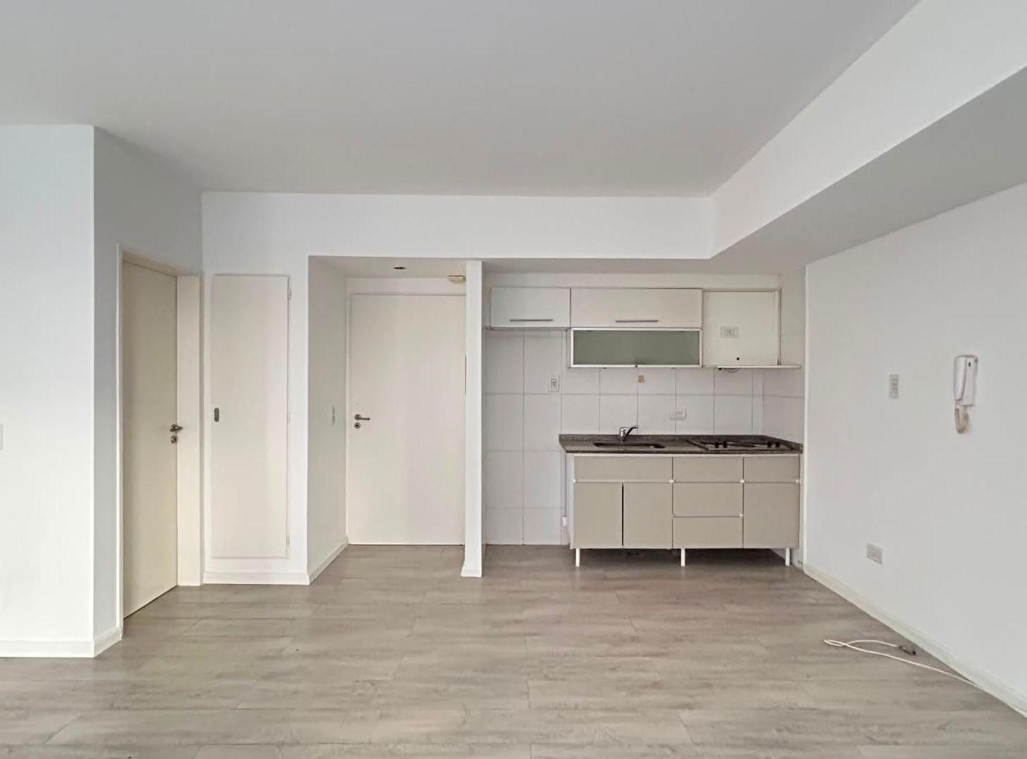 Foto de VENTA MONSERRAT MONOAMBIENTE CON COCHERA, imagen 1