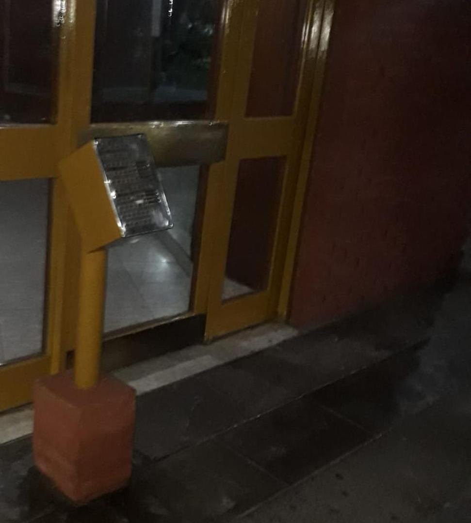 Foto de VENTA DEPARTAMENTO 4 AMB SARANDI APTO CREDITO, imagen 2