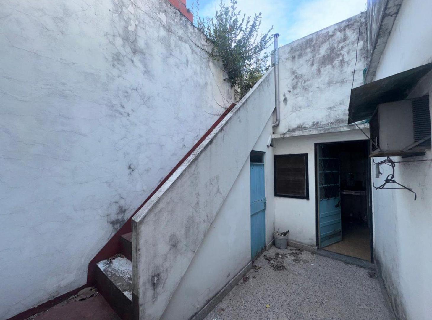 Foto de PH 2 AMB Refaccionar PATIO TERRAZA SIN EXPENSAS PB, imagen 1