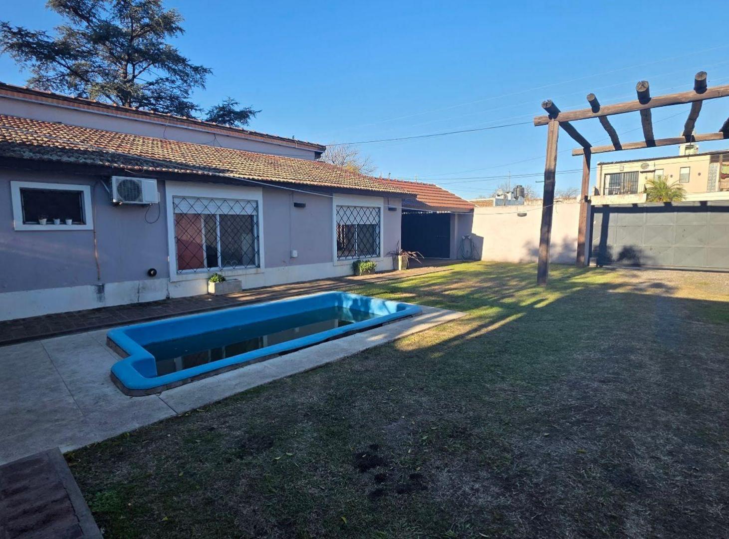 Foto de VENTA CASA 4 AMBIENTES PADUA QUINCHO PILETA, imagen 3