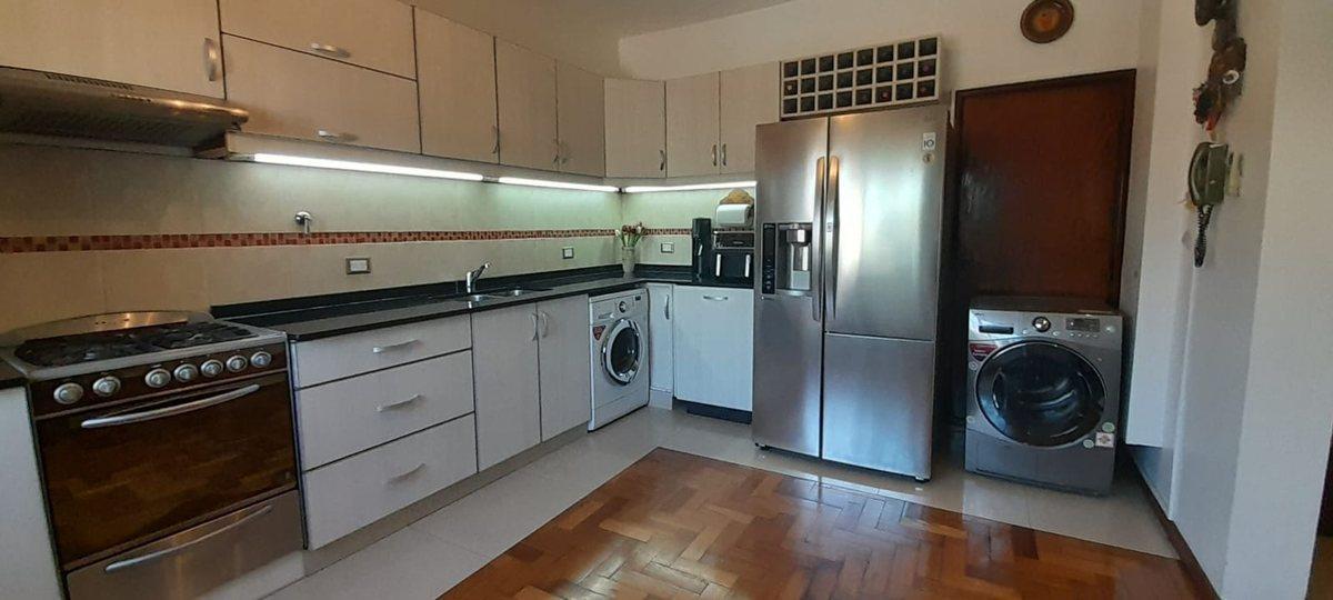 Foto de VENTA PH 4 AMBIENTES BERNAL COCHERA QUINCHO, imagen 3