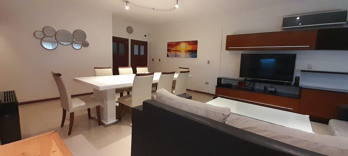 Foto de VENTA PH 4 AMBIENTES BERNAL COCHERA QUINCHO, imagen 1