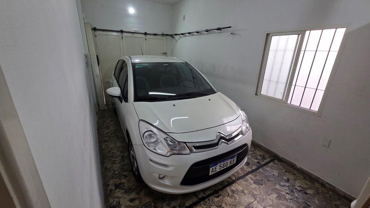 Foto de VENTA CASA 5AMB SARANDI COCHERA PATIO TERRAZA, imagen 3