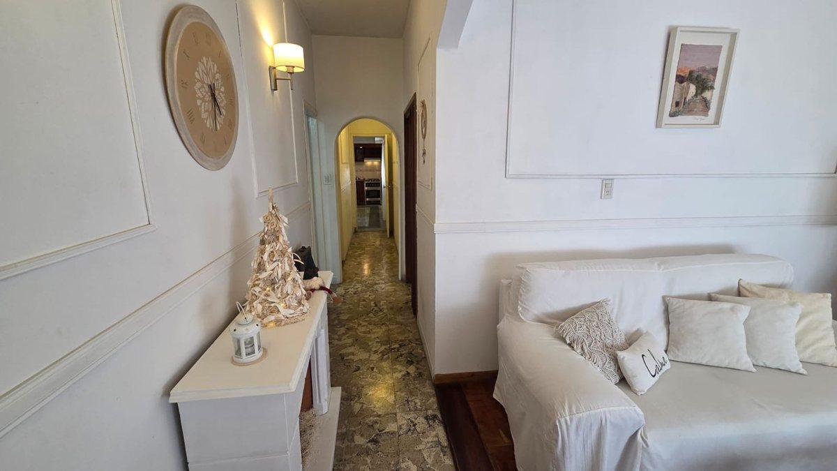 Foto de VENTA CASA 5AMB SARANDI COCHERA PATIO TERRAZA, imagen 1