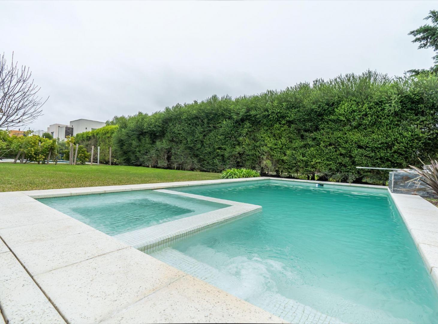 Foto de VENTA CASA NUEVO QUILMES 5 AMB + DEPENDENCIA, imagen 4