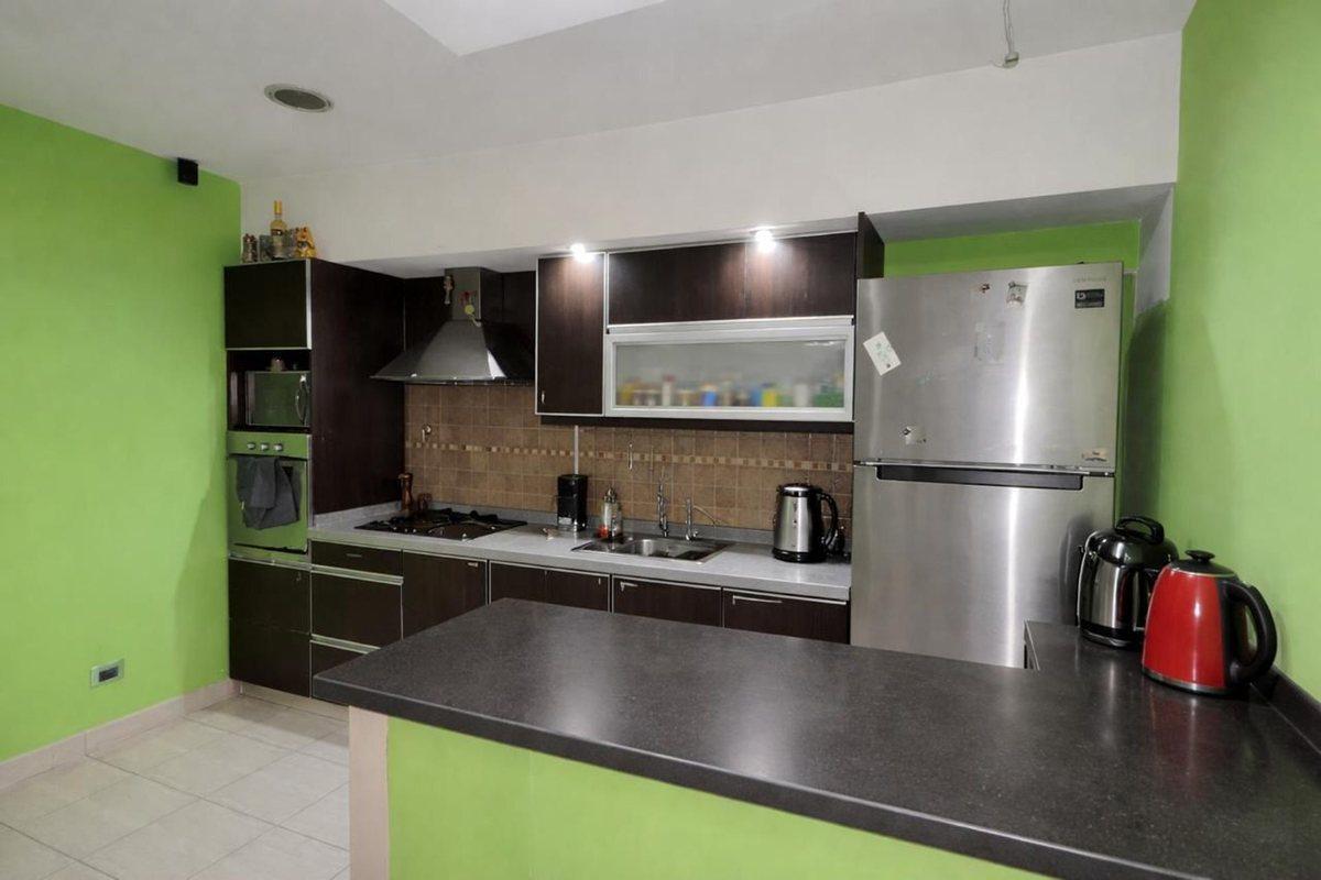 Foto de VENDE OPORTUNIDAD PH 6 AMB MONTE CHINGOLO, imagen 2