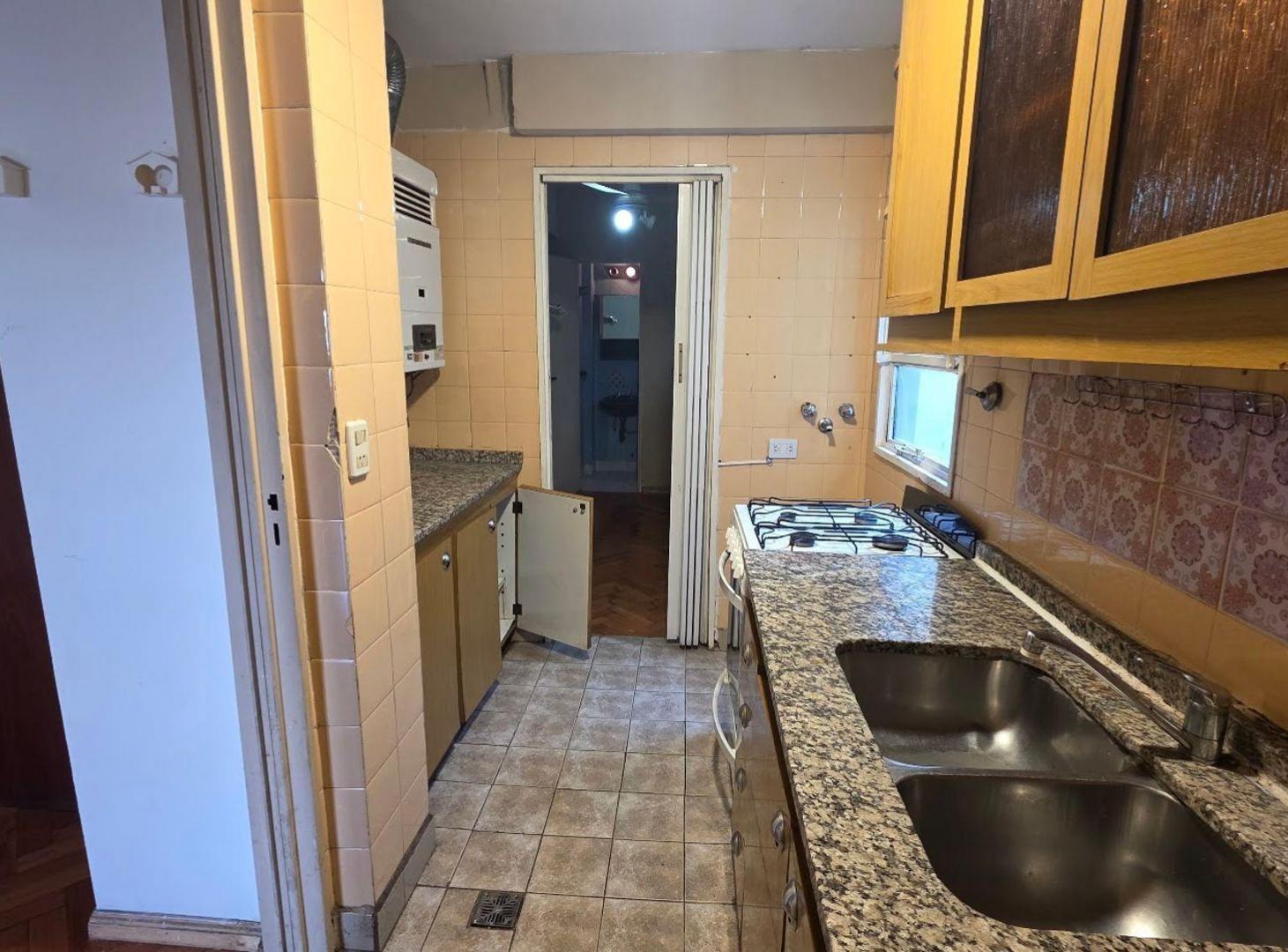 Foto de VENTA DEPARTAMENTO BELGRANO 3 AMB DEPENDENCIA, imagen 3