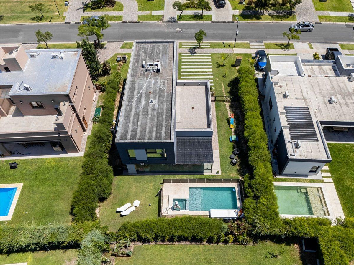 Foto de VENTA CASA 4 AMBIENTES NUEVO QUILMES LOTE INTERNO, imagen 2