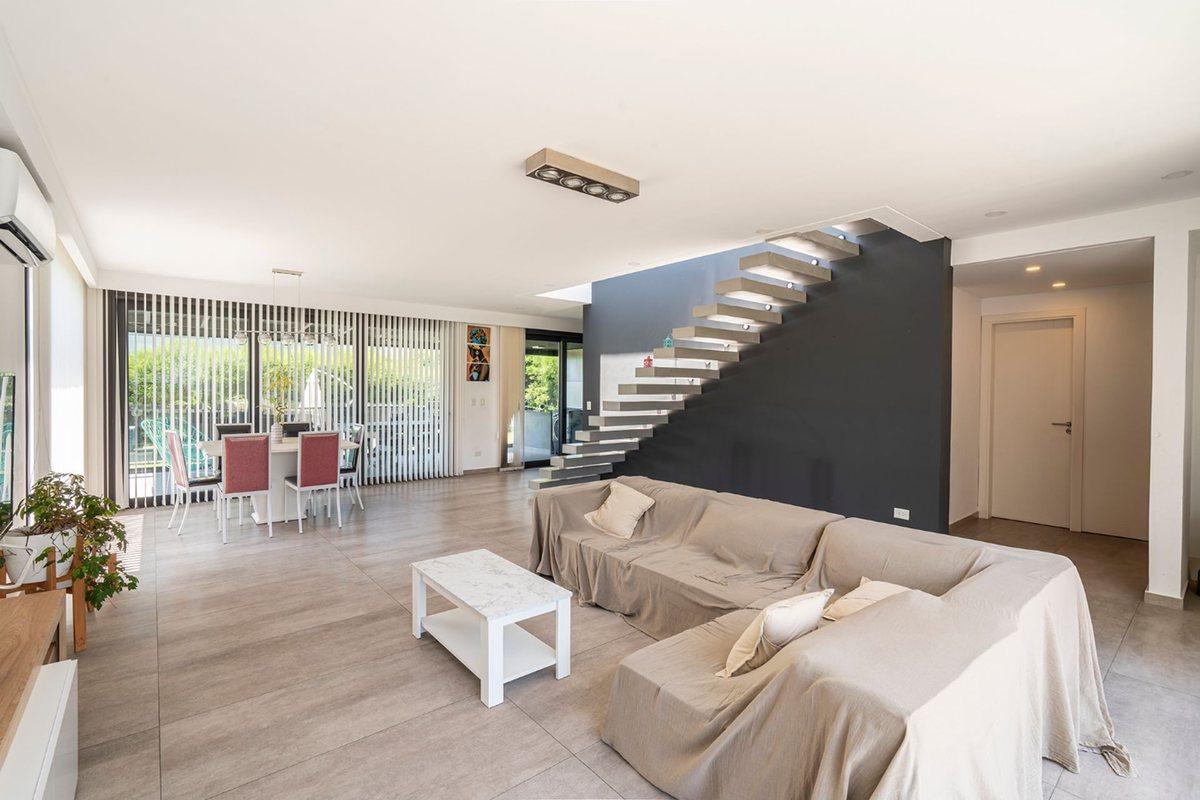 Foto de VENTA CASA 4 AMBIENTES NUEVO QUILMES LOTE INTERNO, imagen 5