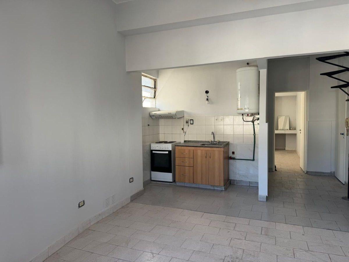 Foto de DEPARTAMENTO 2 AMBIENTES EN VENTA PIÑEYRO, imagen 4
