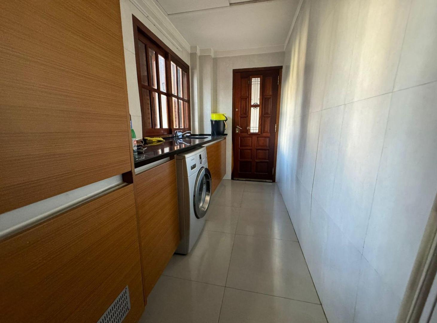 Foto de VENTA CASA 4 AMBIENTES WILDE PILETA COCHERAS, imagen 3