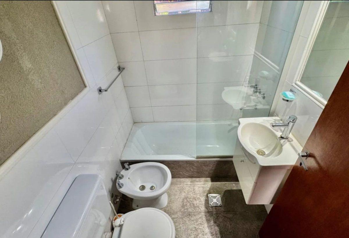 Foto de Venta Casa 5 ambientes San Vicente, imagen 5