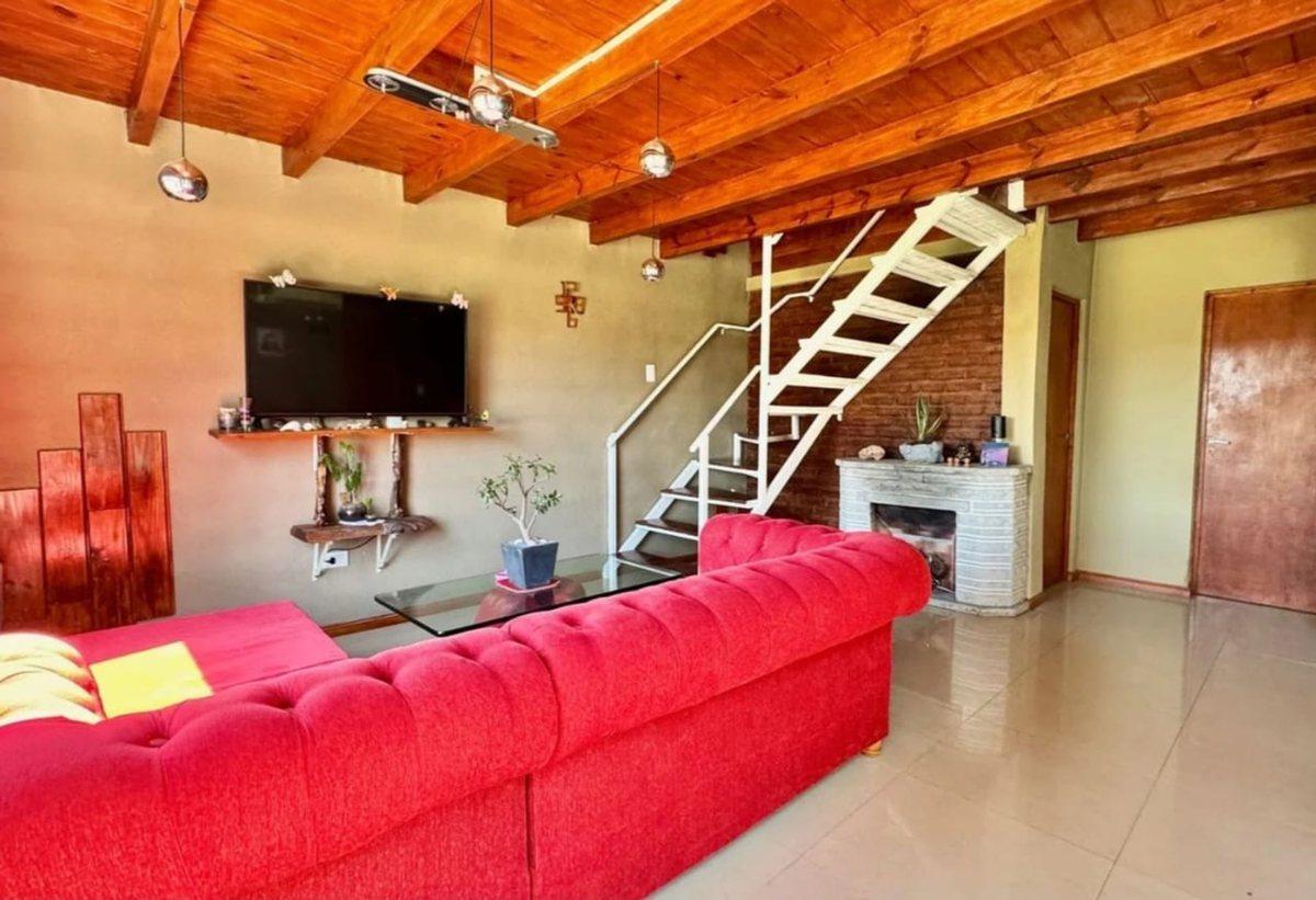 Foto de Venta Casa 5 ambientes San Vicente, imagen 4