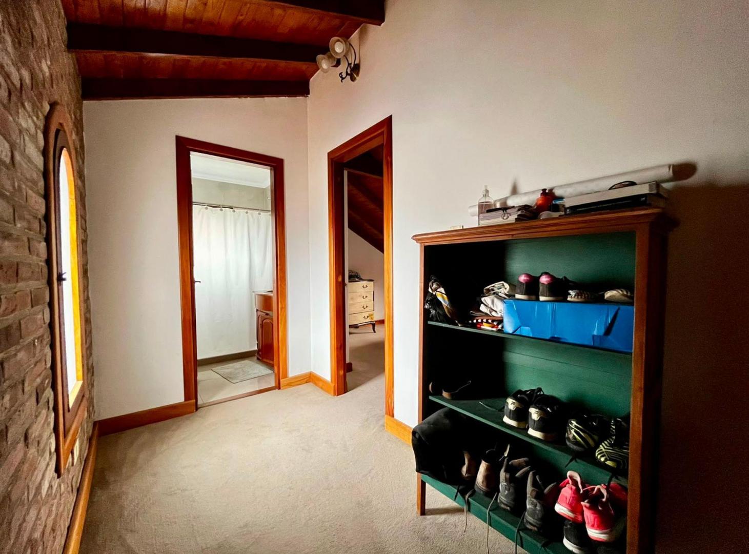 Foto de VENTA POLVORINES Casa + 3 Loc con jardín y garage, imagen 3