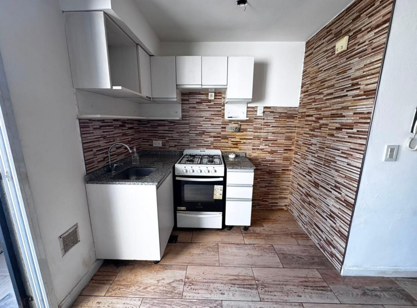 Foto de VENTA DEPARTAMENTO MONOAMBIENTE BARRIO NAON, imagen 3