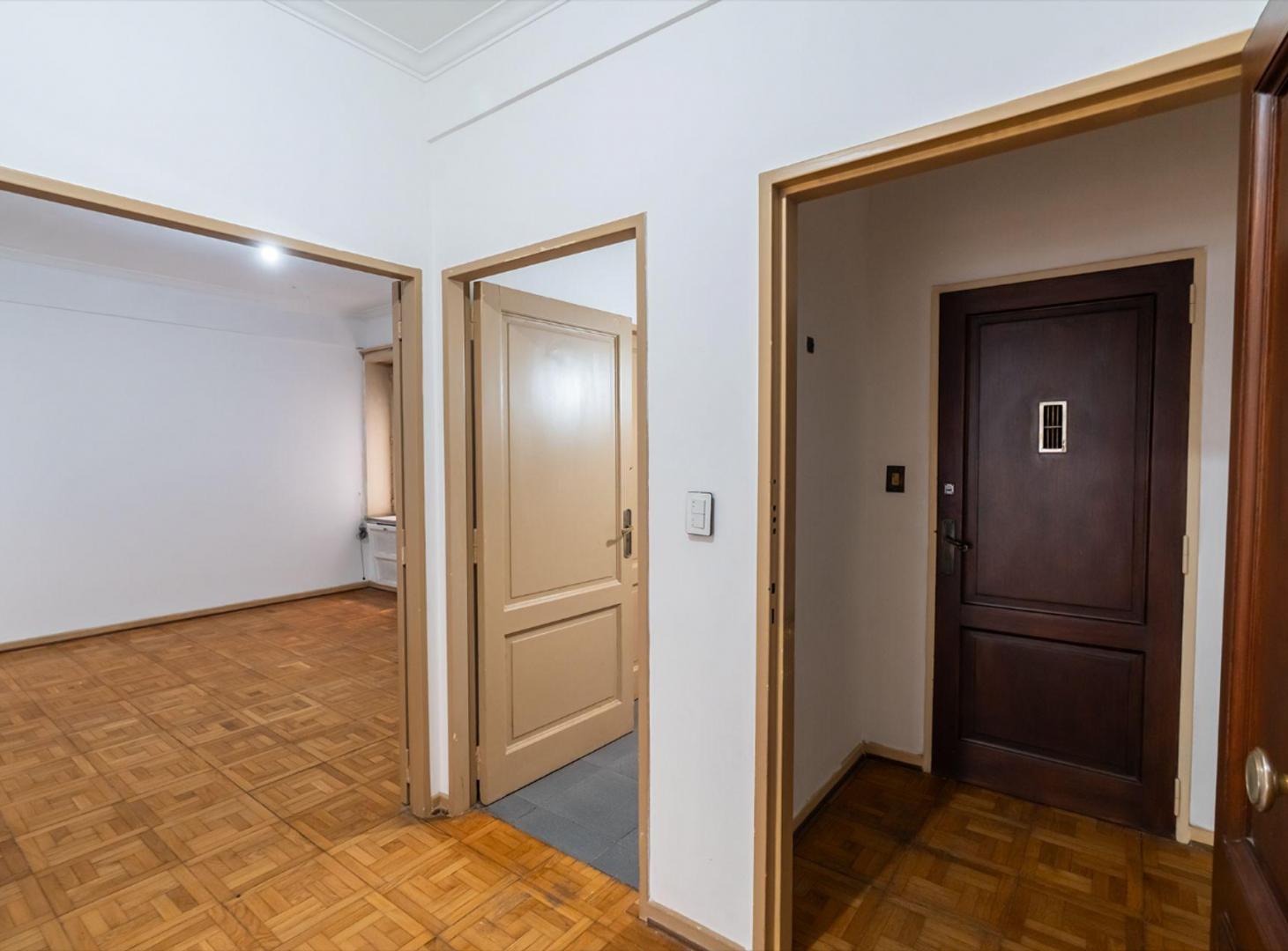 Foto de VENTA SEMIPISO 5 AMB C/DEP AV STA FE 2879 B°NORTE, imagen 1