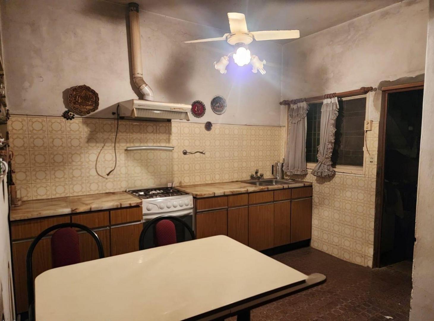 Foto de Venta Casa 3 amb. Quilmes con Local, imagen 1