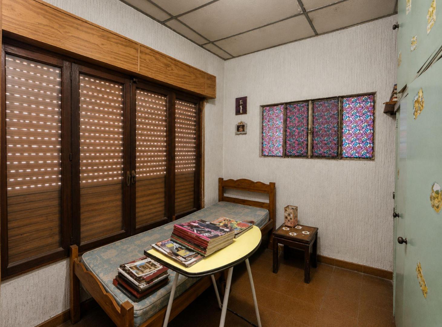 Foto de VENTA CASA 3 AMBIENTES WILDE JARDIN GALPON COCHERA, imagen 3