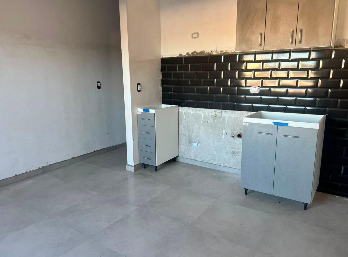 Foto de VENTA BERNAL 2 AMBIENTES A ESTRENAR OPORTUNIDAD !, imagen 1