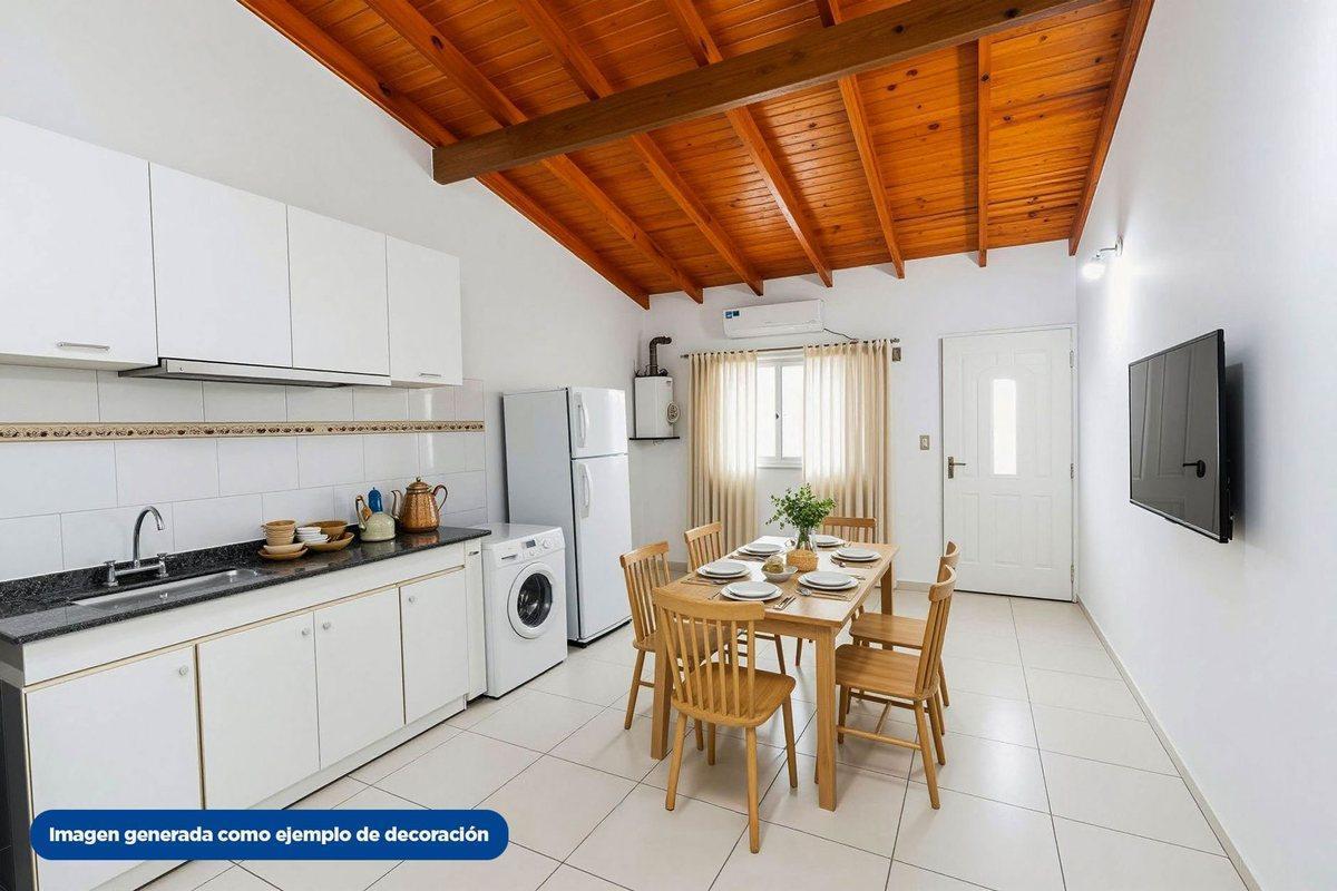 Foto de VENTA PH 2 AMBIENTES C/ENTREPISO AL FRENTE WILDE, imagen 3