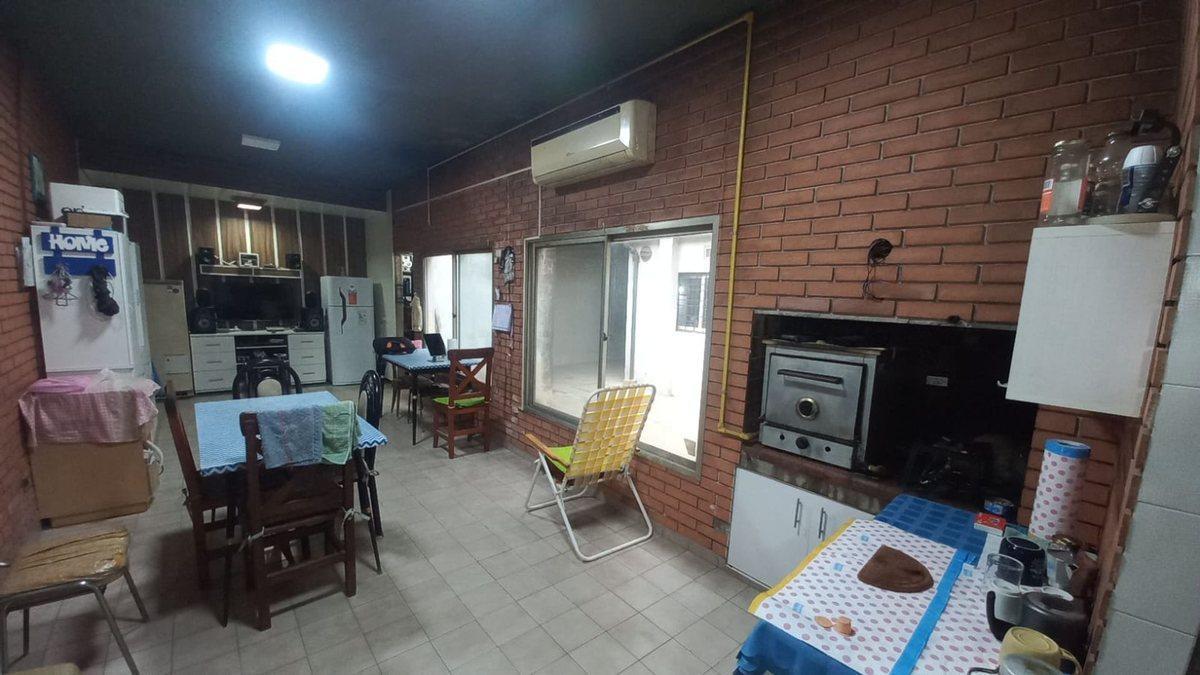 Foto de Venta Casa 6 ambientes Quilmes Oeste, imagen 5