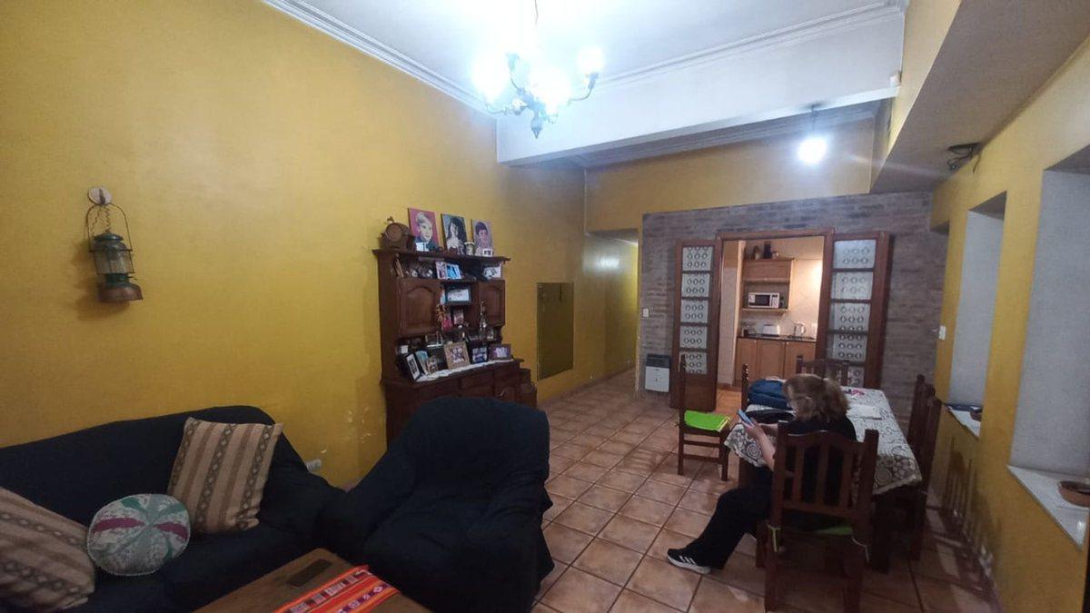 Foto de VENTA CASA 5 AMB Avellaneda, Piñeyro, imagen 2