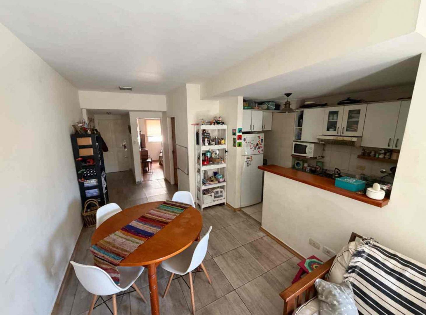 Foto de VENTA DEPTO 2 AMBIENTES CON COCHERA Y BAULERA, imagen 2