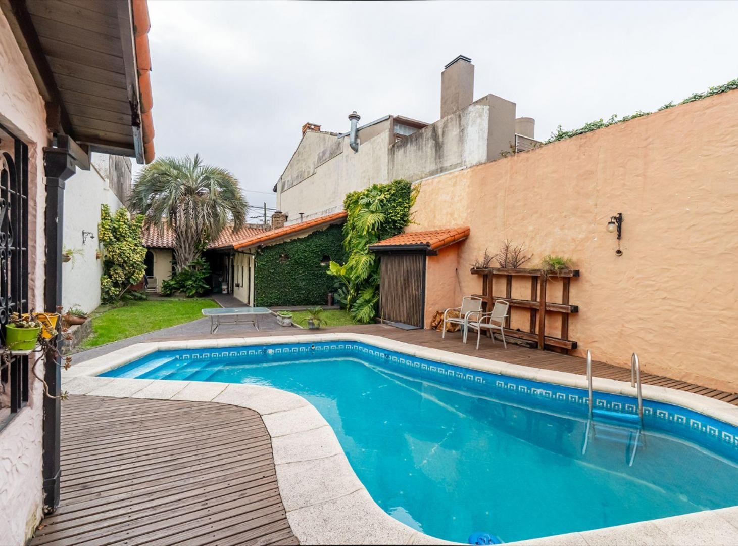 Foto de Venta Casa 5 ambientes - Sarandí Avellaneda, imagen 1