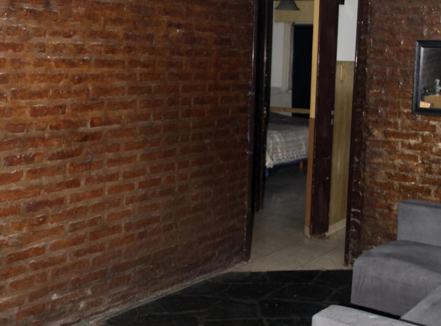 Foto de Venta 2 Casas Quilmes en Bloque con Local, imagen 1